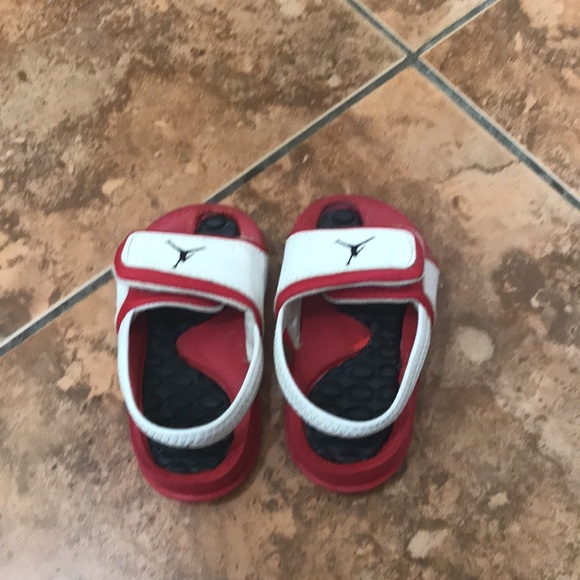 Baby Jordan sandals so 4c - Picture 5 of 6